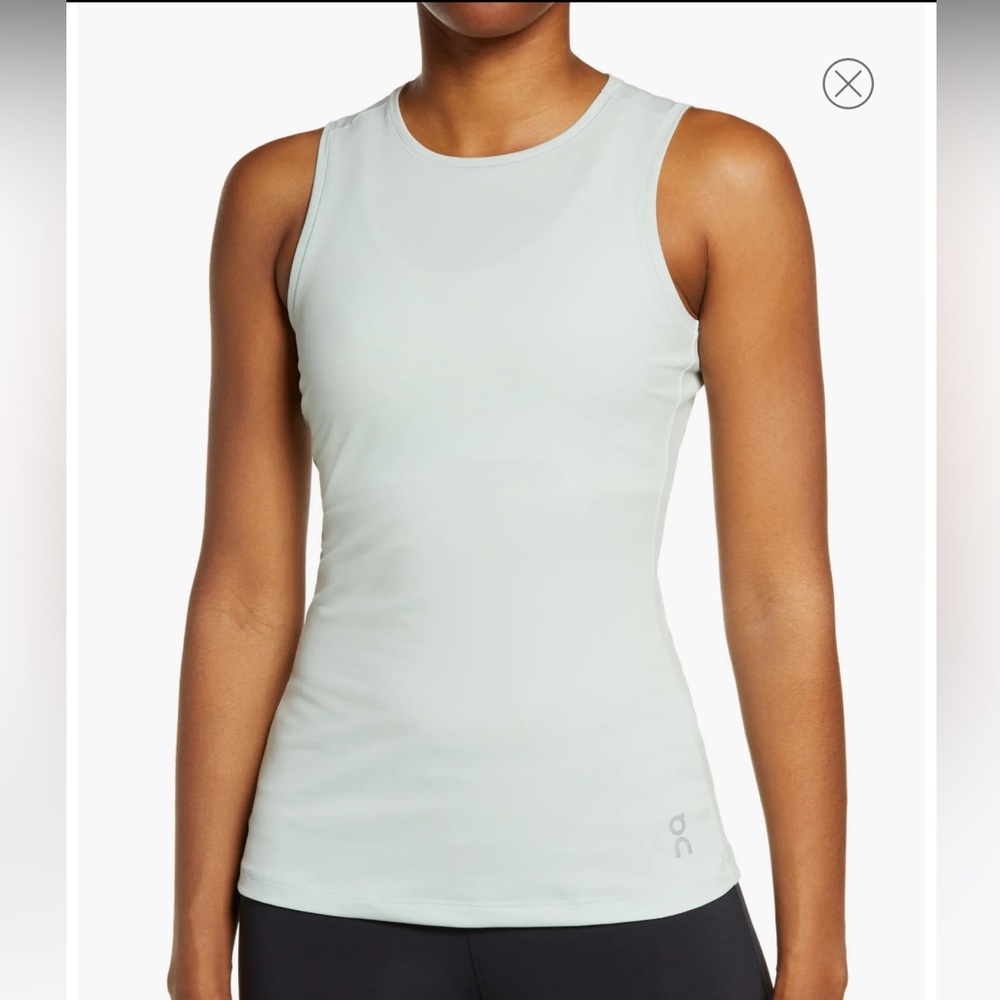 ON Movement tank in color Mineral